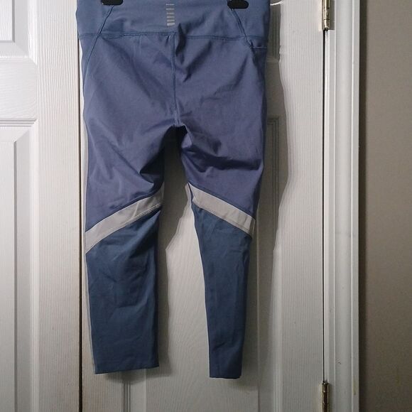 UNDER ARMOUR WOMENS HEATGEAR COMPRESSION MILEAGE GRAPHIC CAPRI BLUE Sz M NWOT - Picture 4 of 10